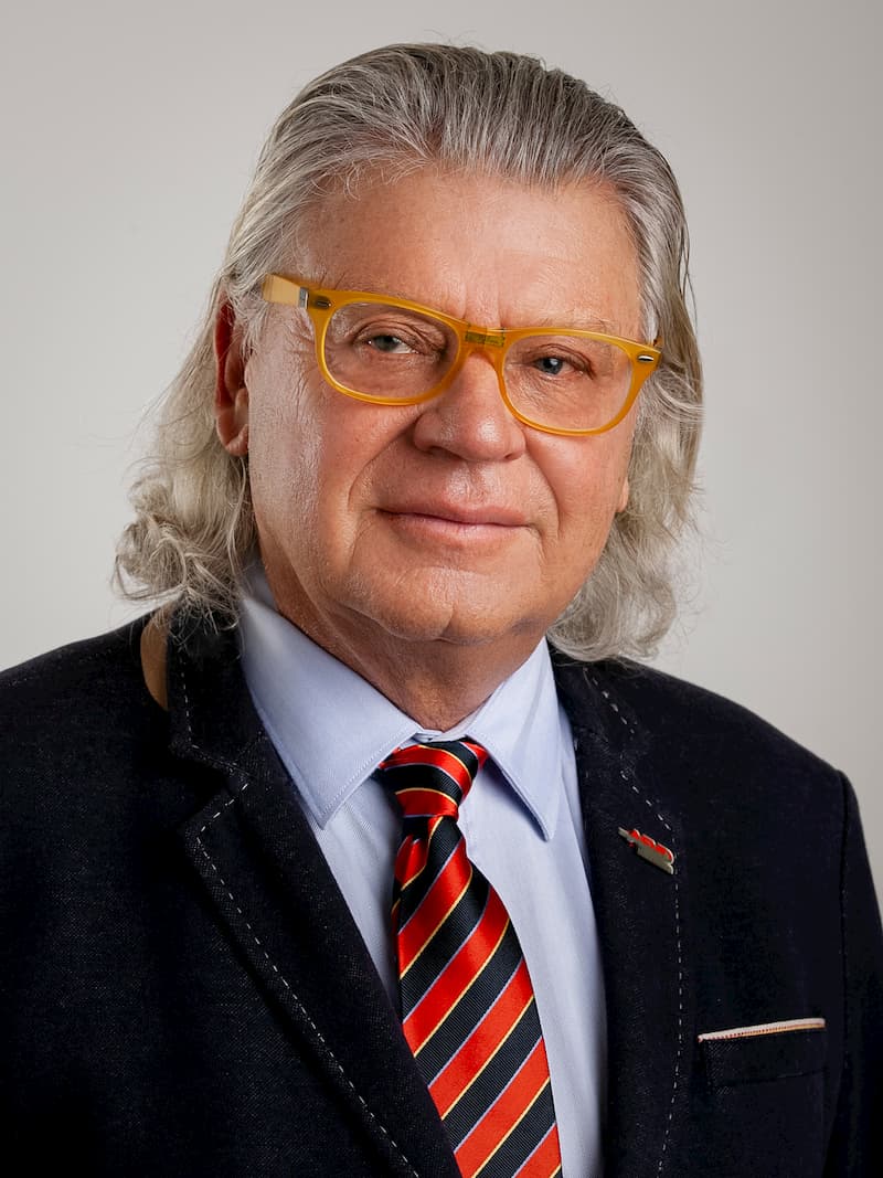 Dr. Johannes SCHNABL