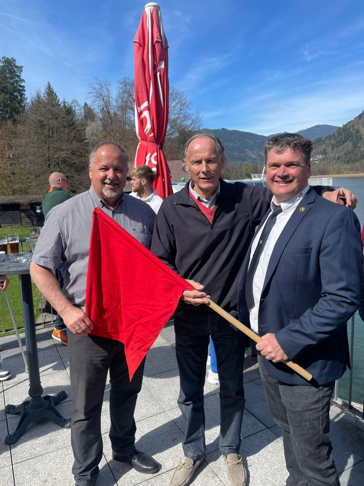 v.r.n.l. Gemeinderat Harald Geissler, ASVÖ Präsident Dr. Christoph Schasché, RV Villach-Obmann Hermann Loy © privat