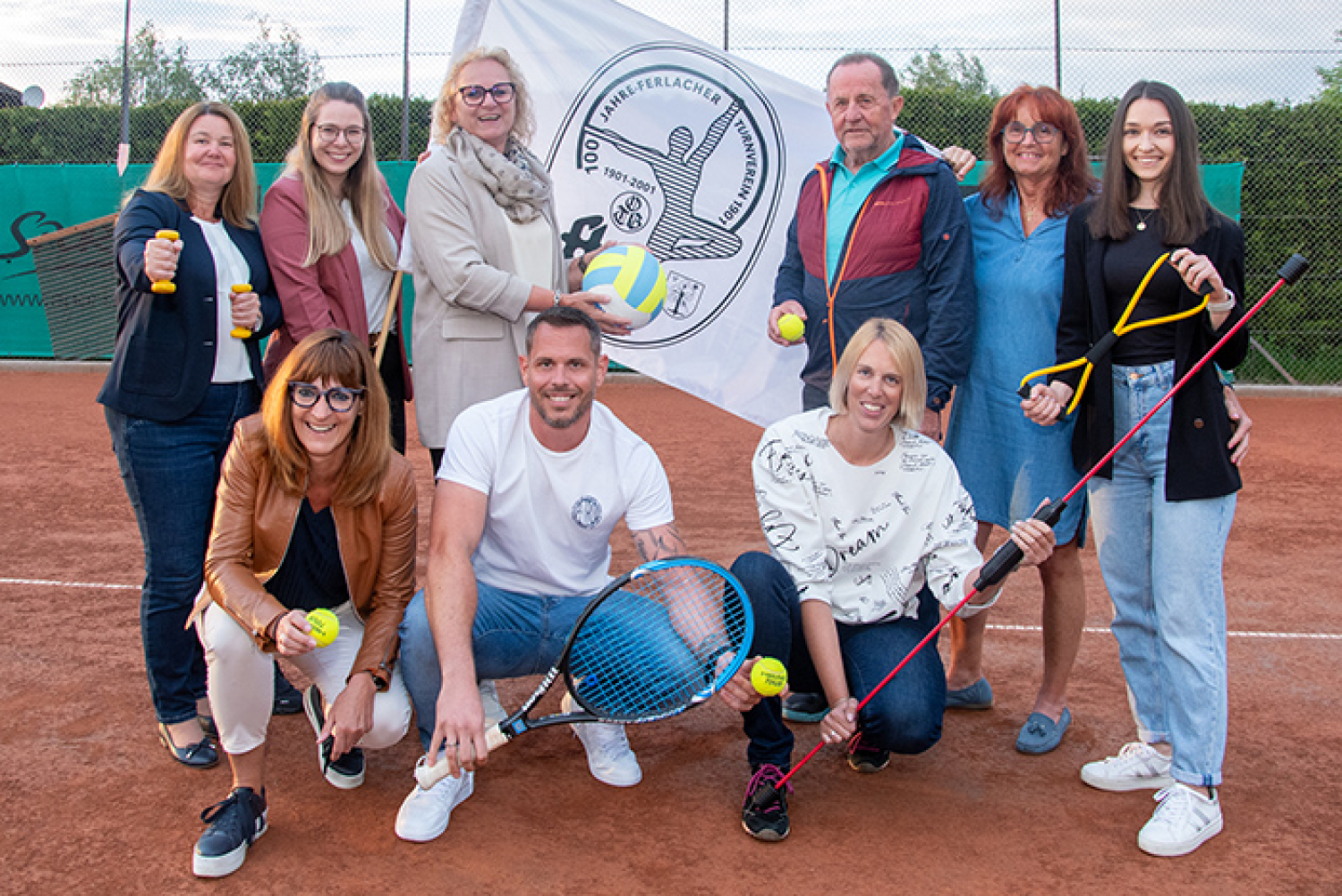 ©Ferlacher Turnverein Obfrau Christine Fritz mit Team