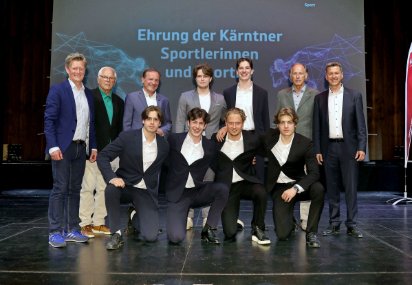 © Land Kärnten | Dr. Christoph Schasché, Anton Leikam (Präsident ASKÖ), LH Daniel Fellner, Ulrich Zafoschnig (Präsident Union Kärnten), Landessportdirektor Arno Arthofer. KAC U20.