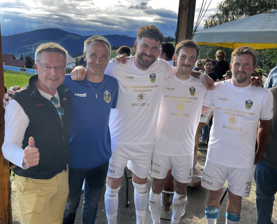 © SC Diex | v.l.n.r. ASVÖ-Vorstandsmitglied Klaus Puaschunder, Obmann Bgm. Anton Napetschnig, Sektionsleiter und Kapitän Robert Löffler, Christof Karner und Thomas Jamnig
