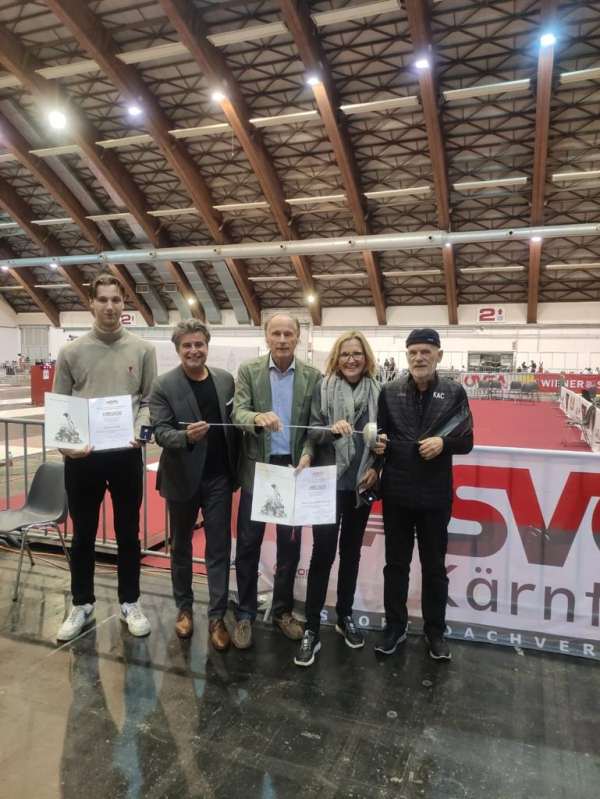 v.l.n.r. Alexander Birò, LAbg. Stefan Sandrieser, ASVÖ-Kärnten-Präsident Dr. Christoph Schasché, Mag. Andrea Birò-Unzeitig, Mag. Karl Robatsch | © ASVÖ Kärnten / CS